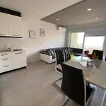 Lejlighed Modern With Garage
