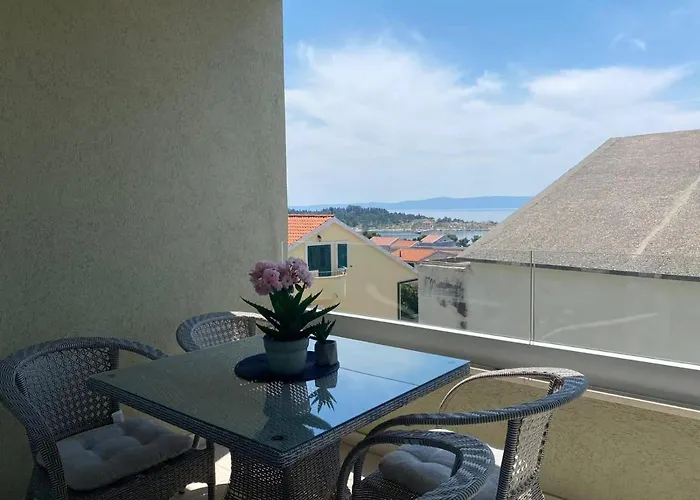 Modern With Garage Appartement *